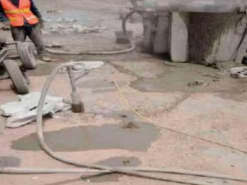 田林水泥混凝土路面板底注浆技术 路面脱空注浆整治方案